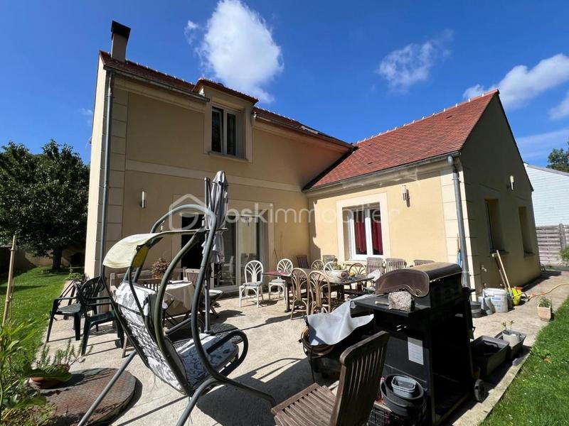 Maison - 142 m² - 5 pièces