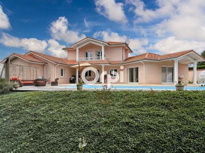 Maison - 183 m² - 5 pièces