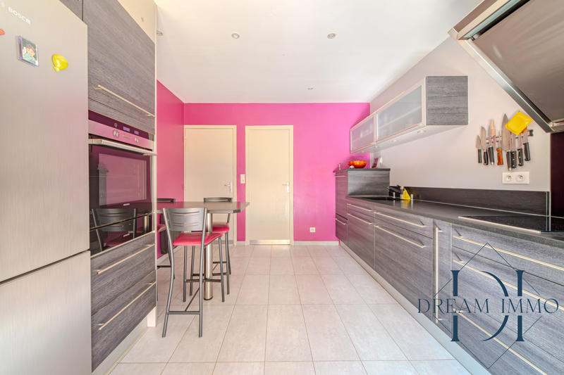 Maison - 142 m² - 5 pièces