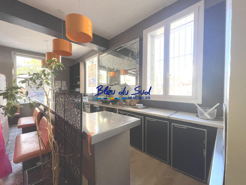 Maison - 222 m² - 3 pièces