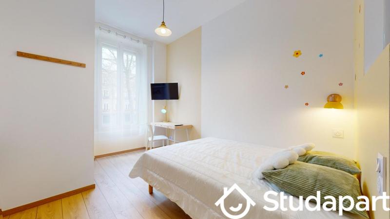 Chambre - 12 m² - 1 pièce