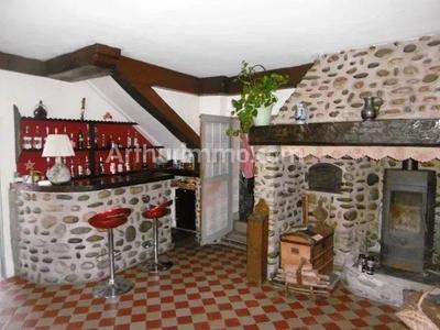 Maison - 270 m² - 12 pièces