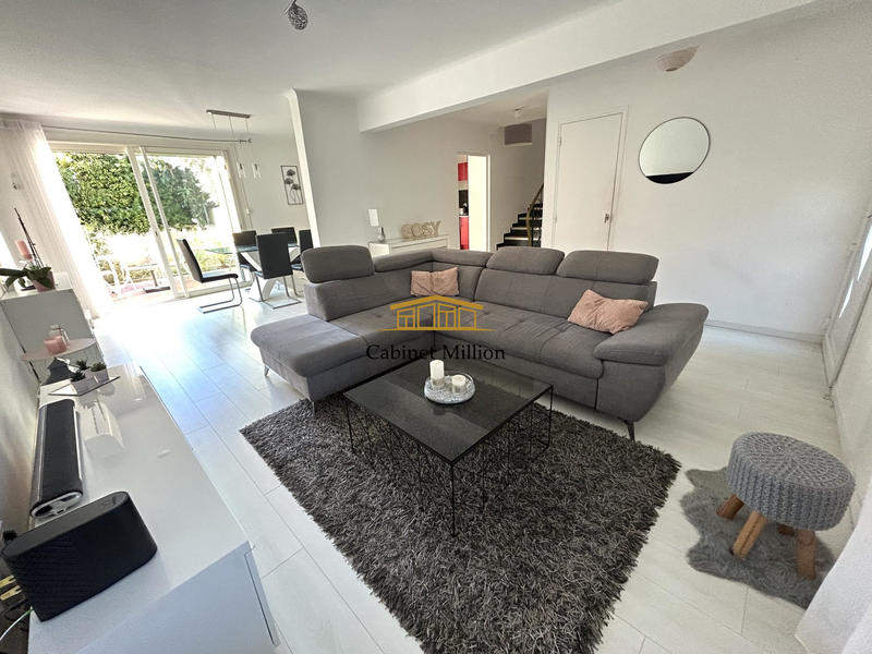 Maison - 102 m² - 5 pièces