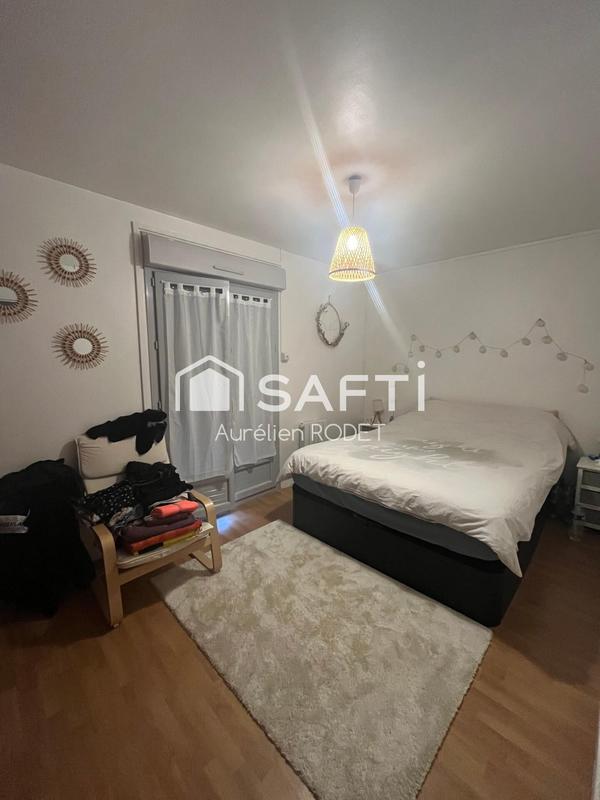 Maison - 92 m² - 5 pièces