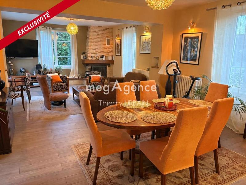 Propriété - 200 m² - 5 pièces