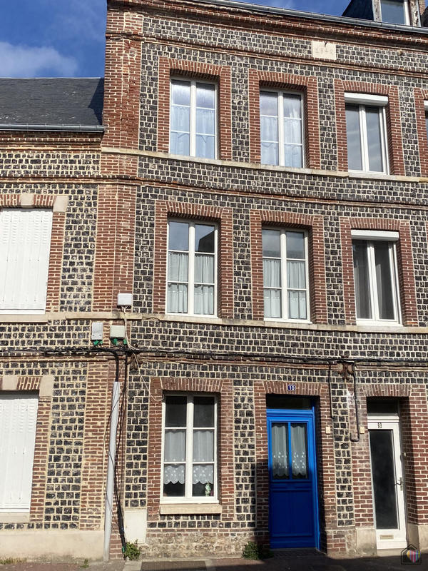 Maison - 97 m² - 5 pièces