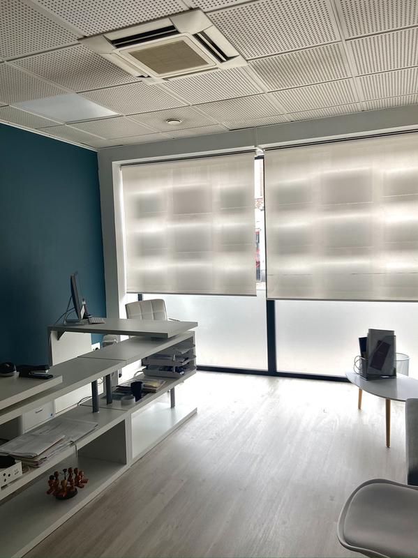 Local commercial - 95 m² - 4 pièces