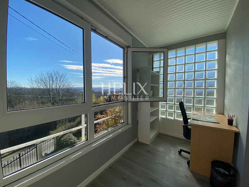 Maison - 138 m² - 5 pièces