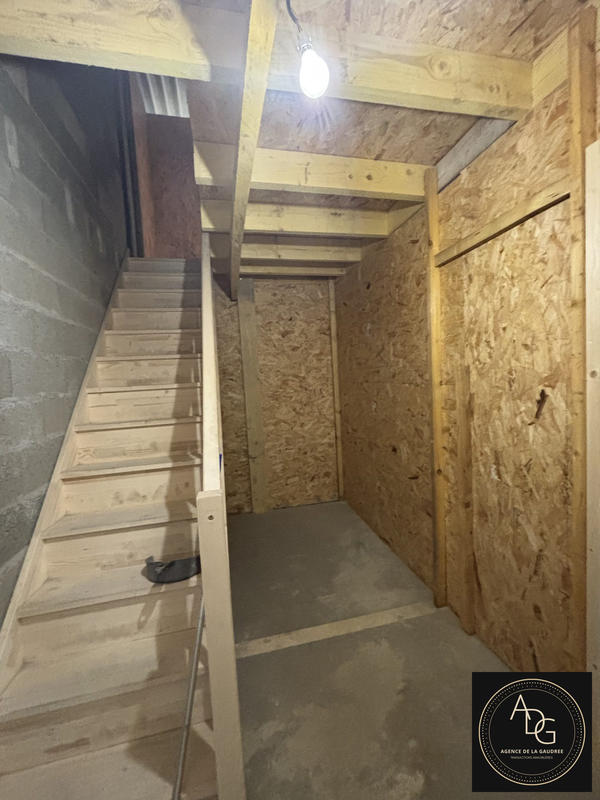 Local d'activités - 85 m² - 1 pièce