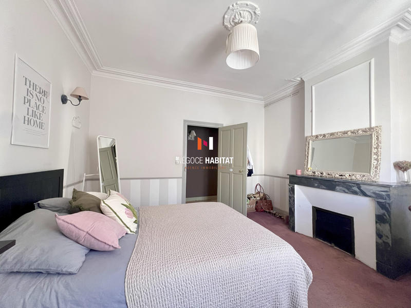 Appartement - 225 m² - 7 pièces