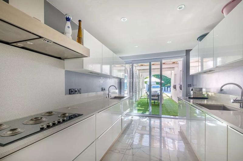 Maison - 150 m² - 6 pièces