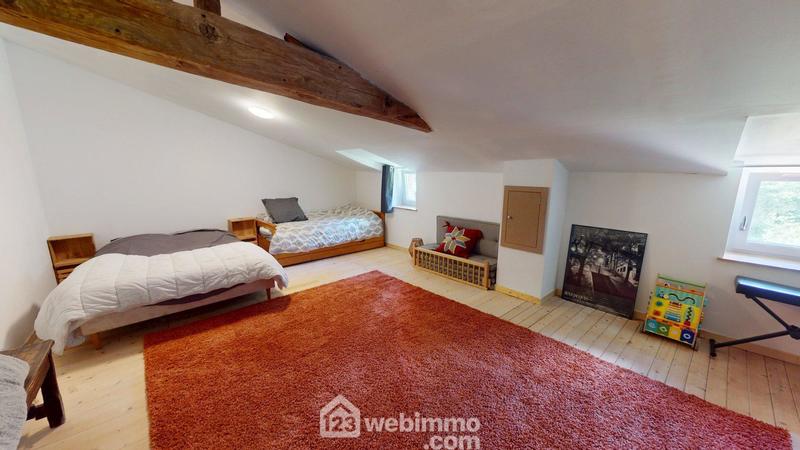 Maison - 286 m² - 11 pièces