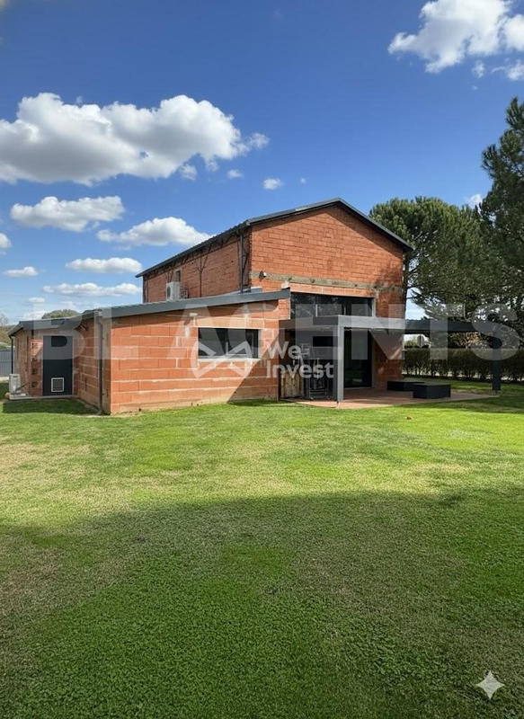 Maison - 137 m² - 5 pièces