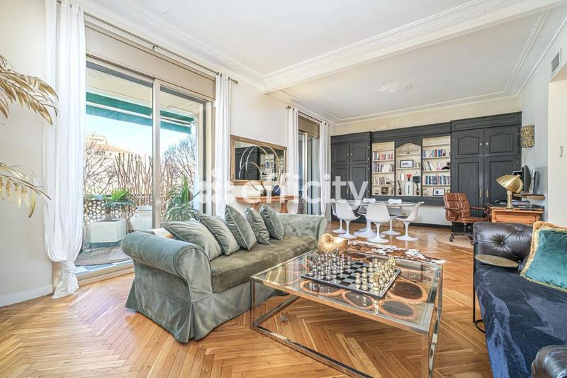 Appartement - 110 m² - 3 pièces