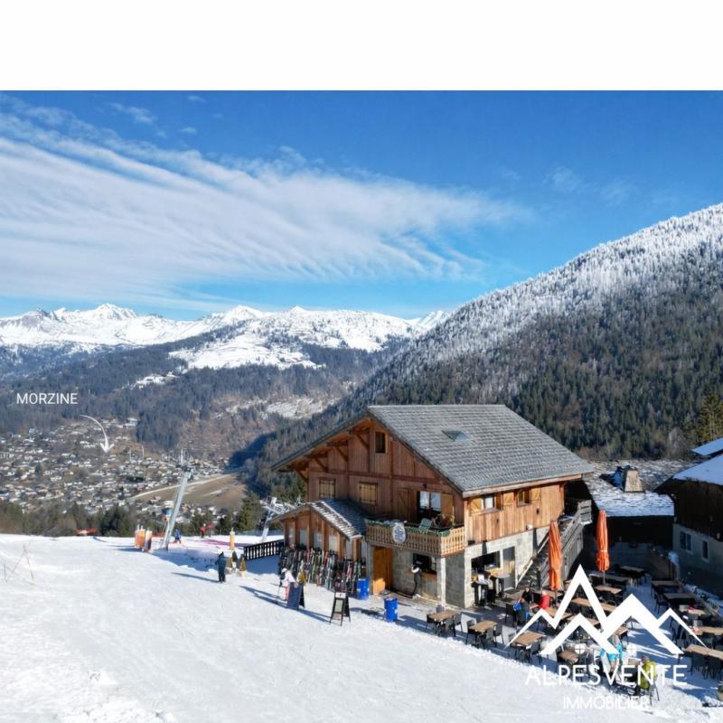 Châlet - 285 m² - 10 pièces