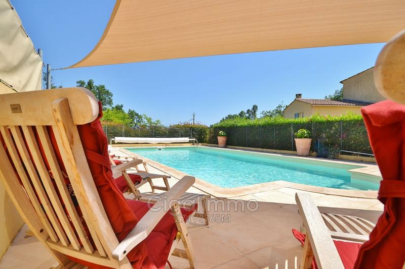 Villa - 100 m² - 5 pièces