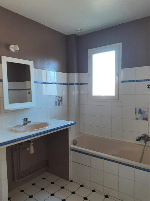 Maison - 97 m² - 4 pièces