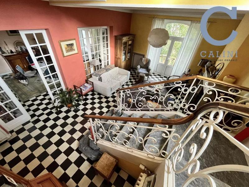 Maison de ville - 225 m² - 8 pièces