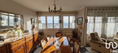 Appartement - 93 m² - 4 pièces