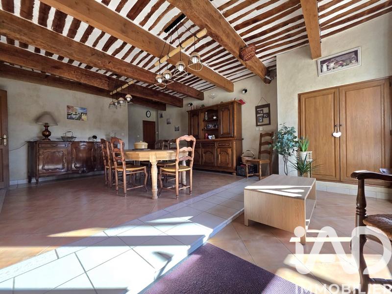 Maison - 246 m² - 6 pièces