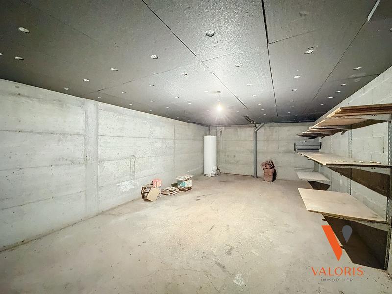 Maison - 201 m² - 7 pièces