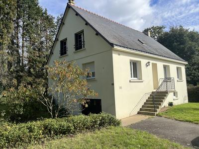 Maison - 103 m² - 7 pièces