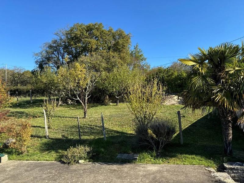 Maison en pierre - 206 m² - 8 pièces