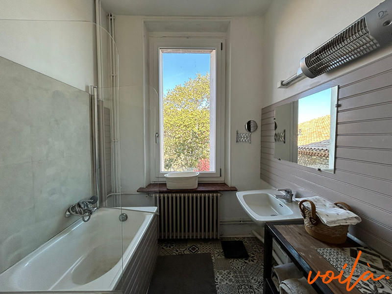 Maison - 430 m² - 10 pièces