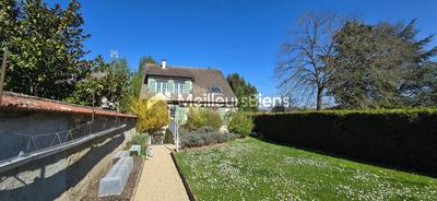 Propriété - 250 m² - 6 pièces