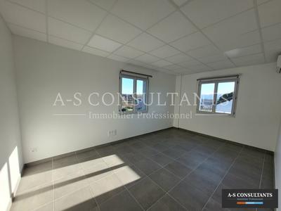 Bureau - 91 m²
