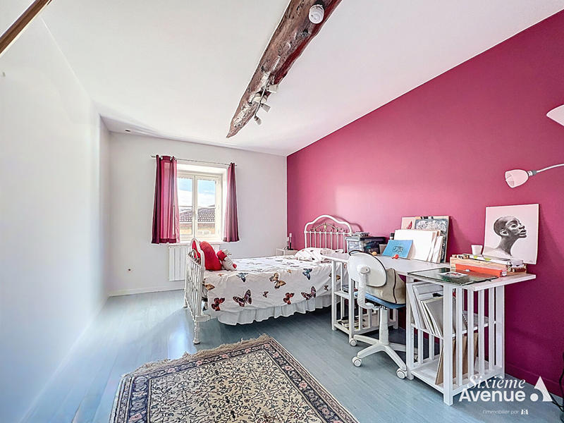 Appartement - 160 m² - 6 pièces