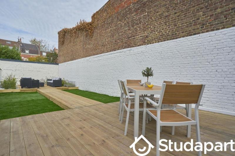 Chambre - 11 m² - 1 pièce