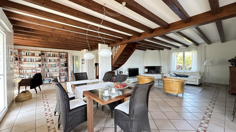 Maison contemporaine - 188 m² - 6 pièces