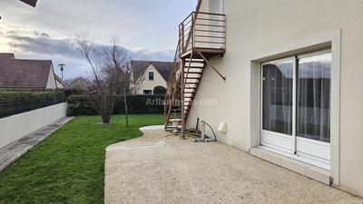 Maison - 102 m² - 5 pièces