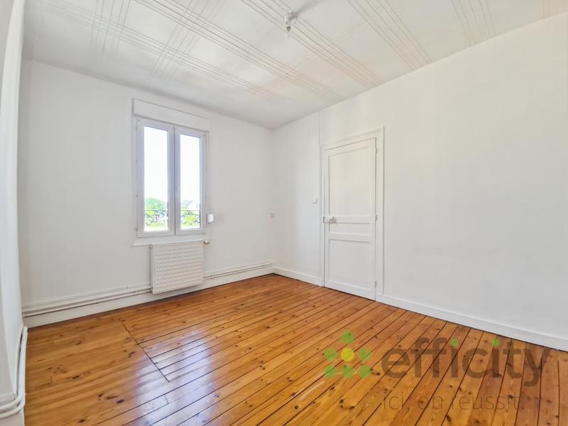 Maison - 110 m² - 6 pièces