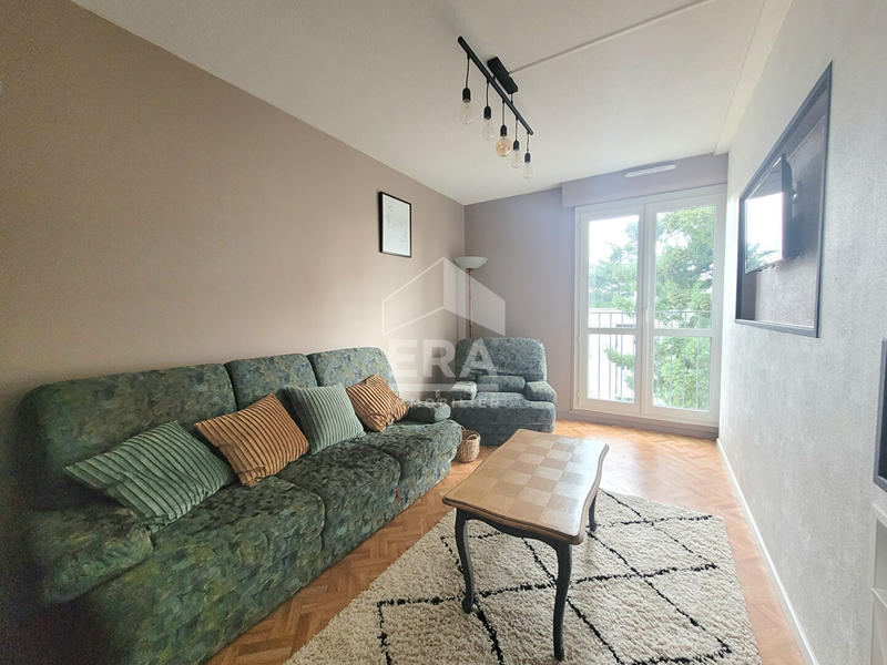 Appartement - 79 m² - 4 pièces