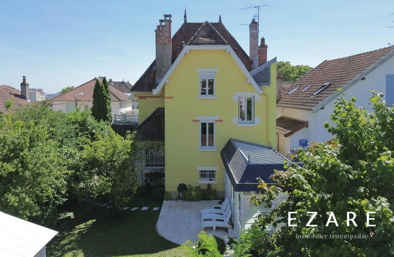 Maison - 160 m² - 5 pièces