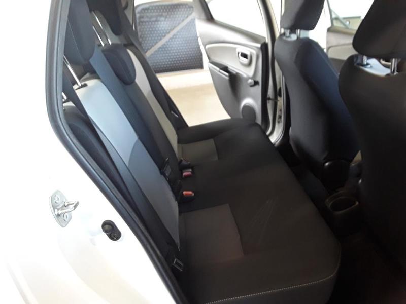 Toyota Yaris 1.5 100 Cv France Business Hybride