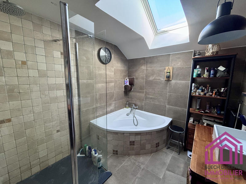 Maison - 163 m² - 6 pièces