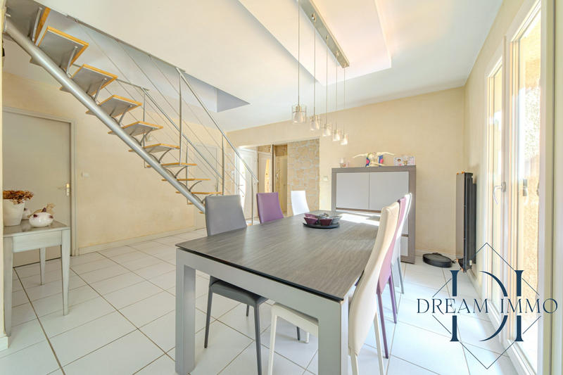 Maison - 142 m² - 5 pièces