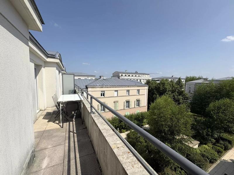 Appartement - 84 m² - 4 pièces