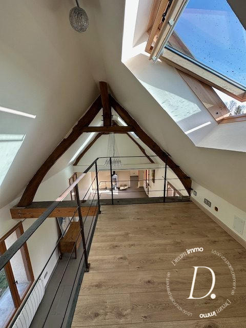 Maison - 102 m² - 5 pièces