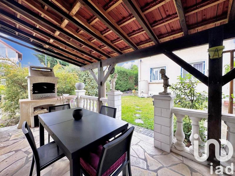 Maison - 90 m² - 5 pièces