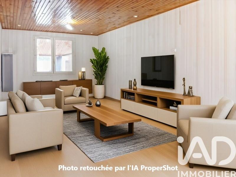 Maison - 90 m² - 4 pièces