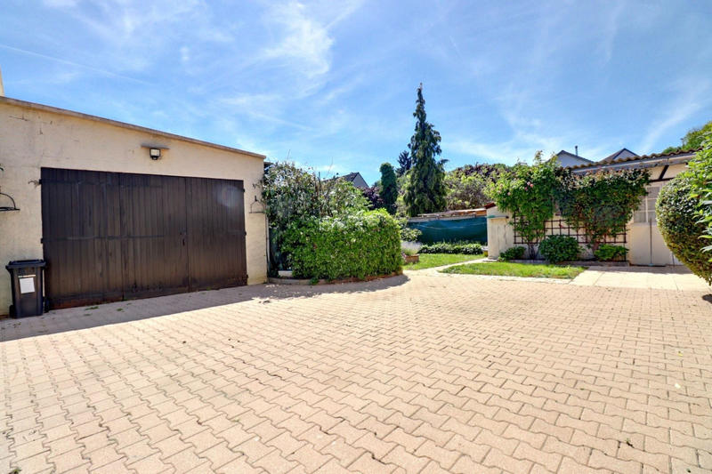 Maison - 150 m² - 6 pièces