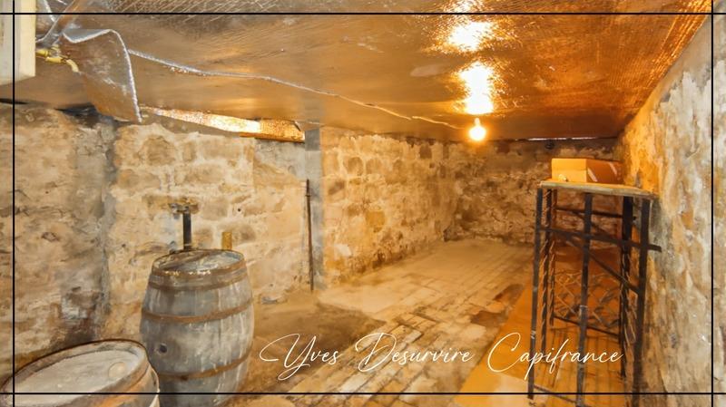 Maison - 181 m² - 6 pièces