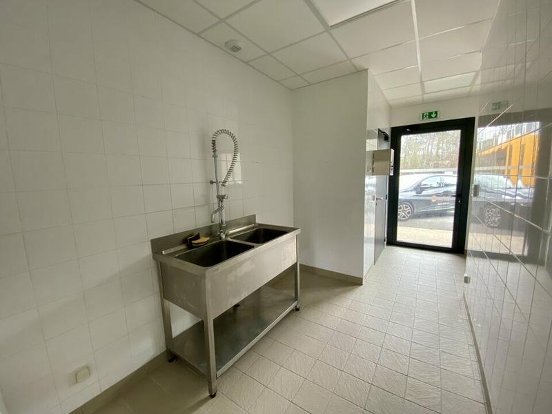 Local commercial - 84 m²