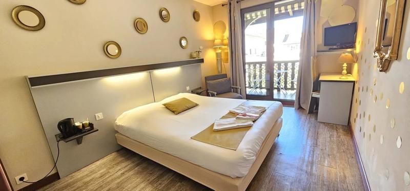 Appartement - 2 000 m² - 34 pièces