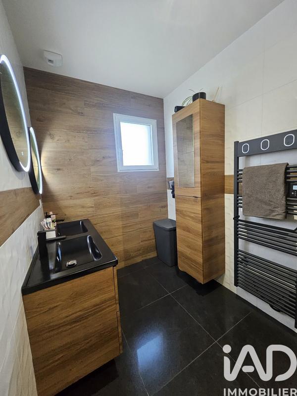 Maison - 92 m² - 5 pièces