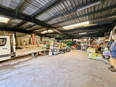 Local d'activités - 648 m²